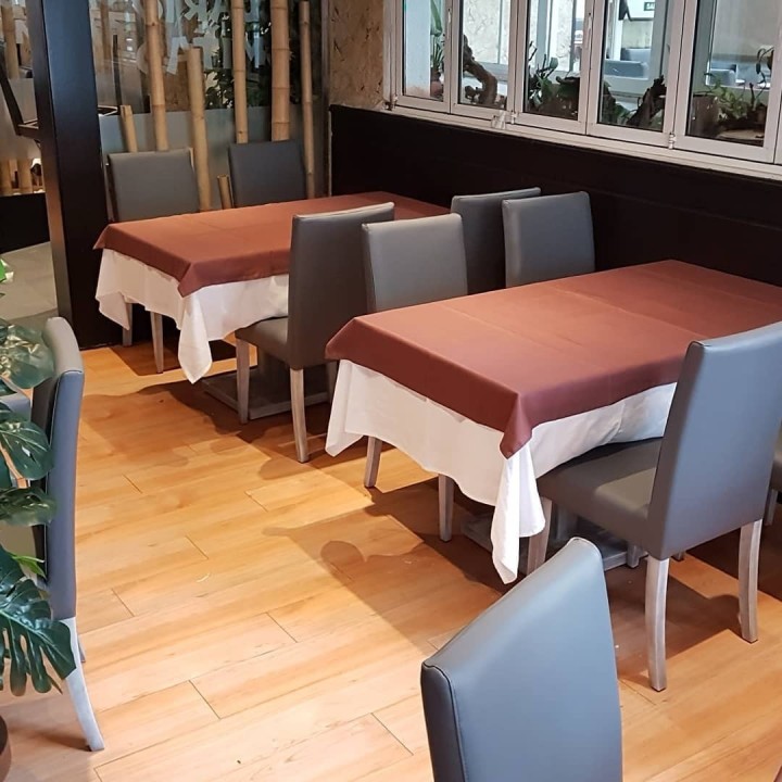 Silla Lucca Tapizada |Silla tapizada madera hoteles y bares