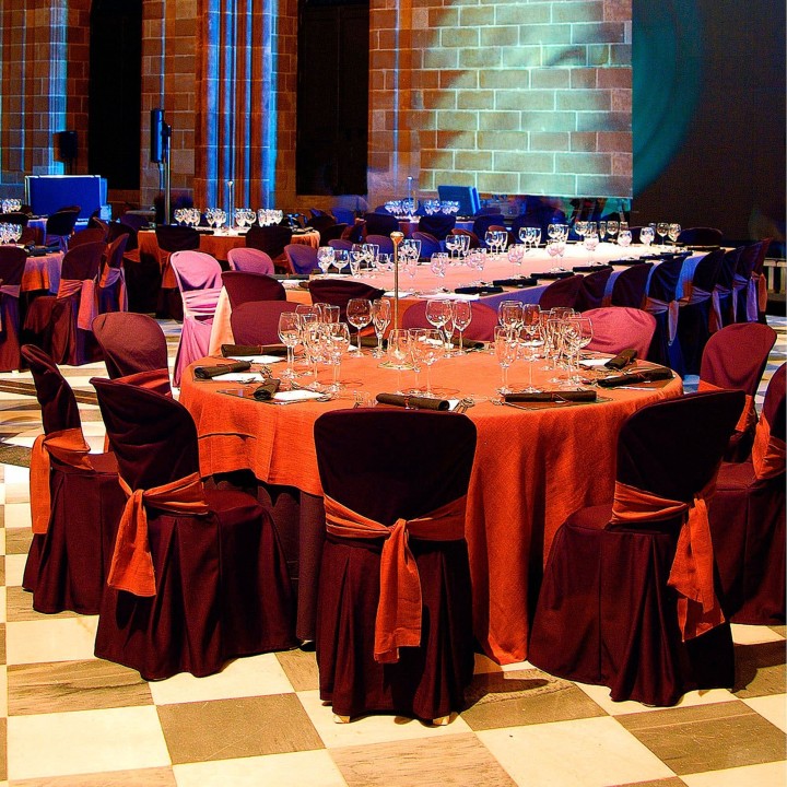 Mesa Redonda Plegable Mozart Ø 200 cm. Resol Garbar |Mobiliario para Eventos, Catering