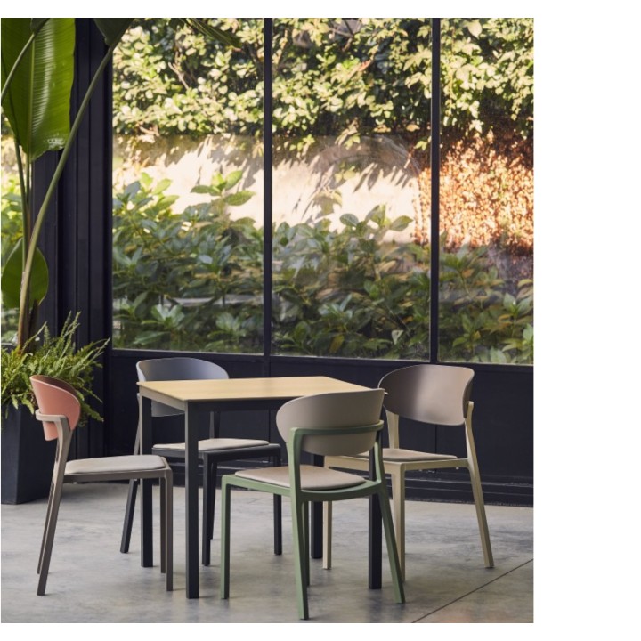 Mesa Monaco Compacto Apilable - Mobiliario Hostelería- Ezpeleta